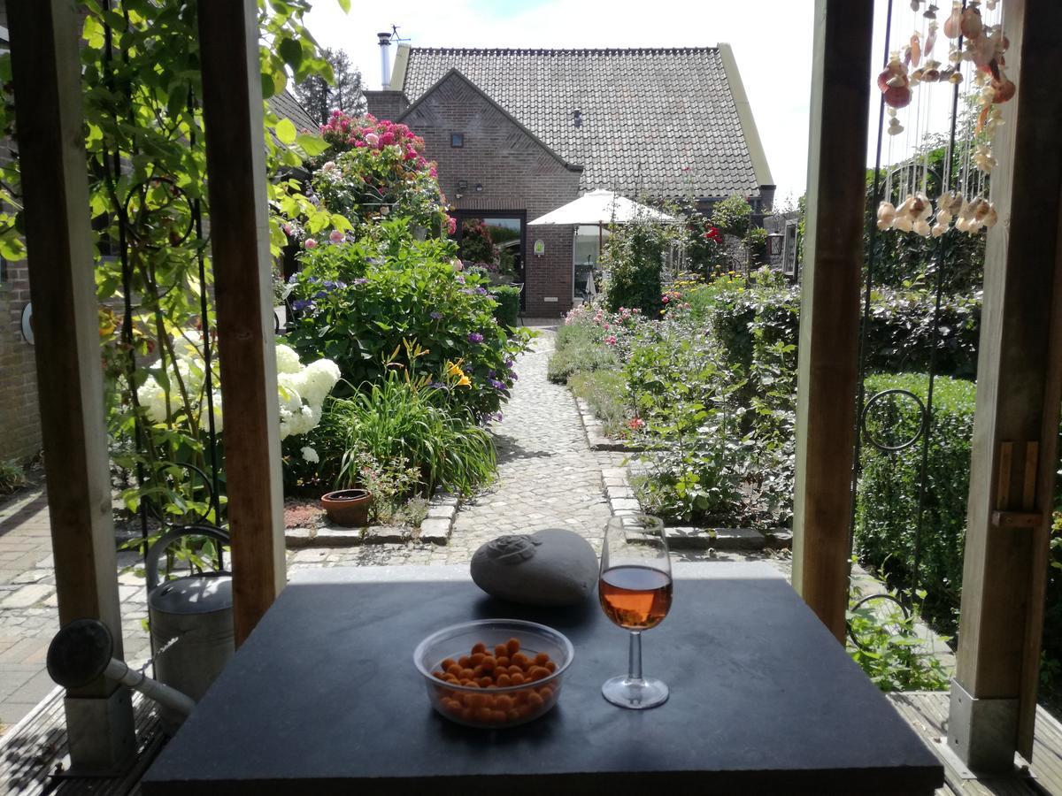 La Rose Bed & Breakfast Pelt Luaran gambar